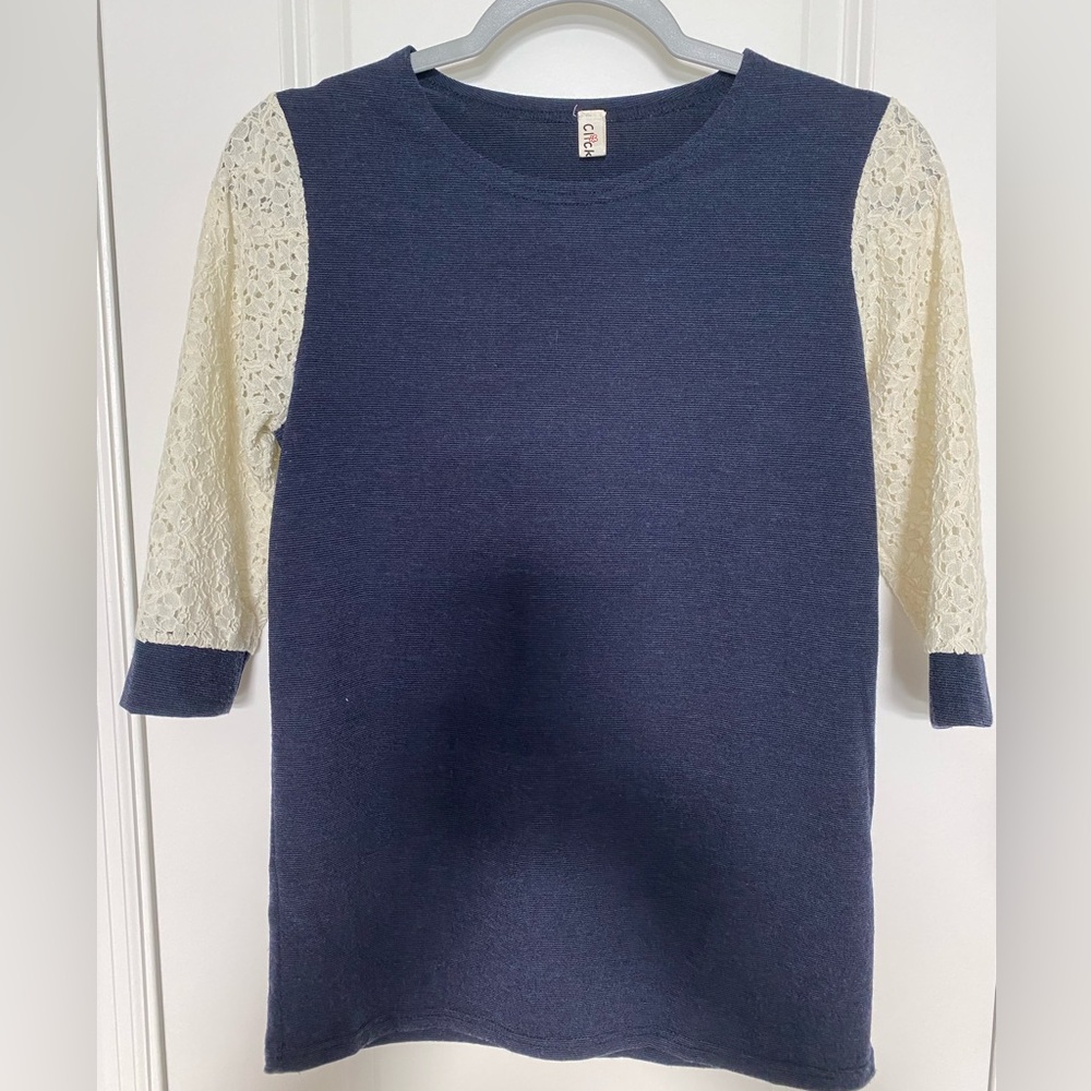 Navy blue 3/4 eyelet sleeve top